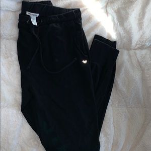 black sweat pants